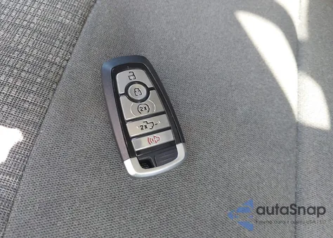 2022 Ford F-150 Xlt z USA, uszkodzony, nr VIN 1FTFW1E80NKD62001